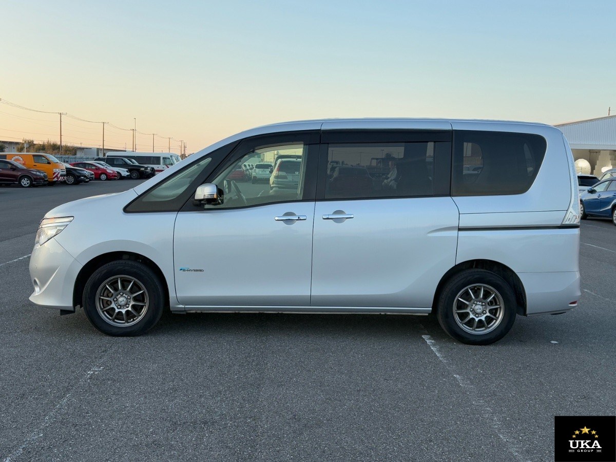 2015 Nissan Serena