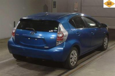 2013 Toyota Aqua - Thumbnail