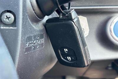 2014 Toyota Aqua - Thumbnail