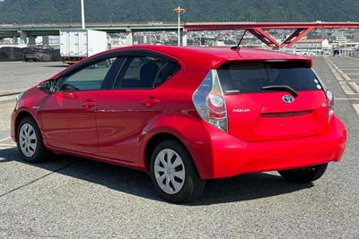 2014 Toyota Aqua - Thumbnail