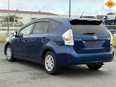 2012 Toyota Prius - Thumbnail