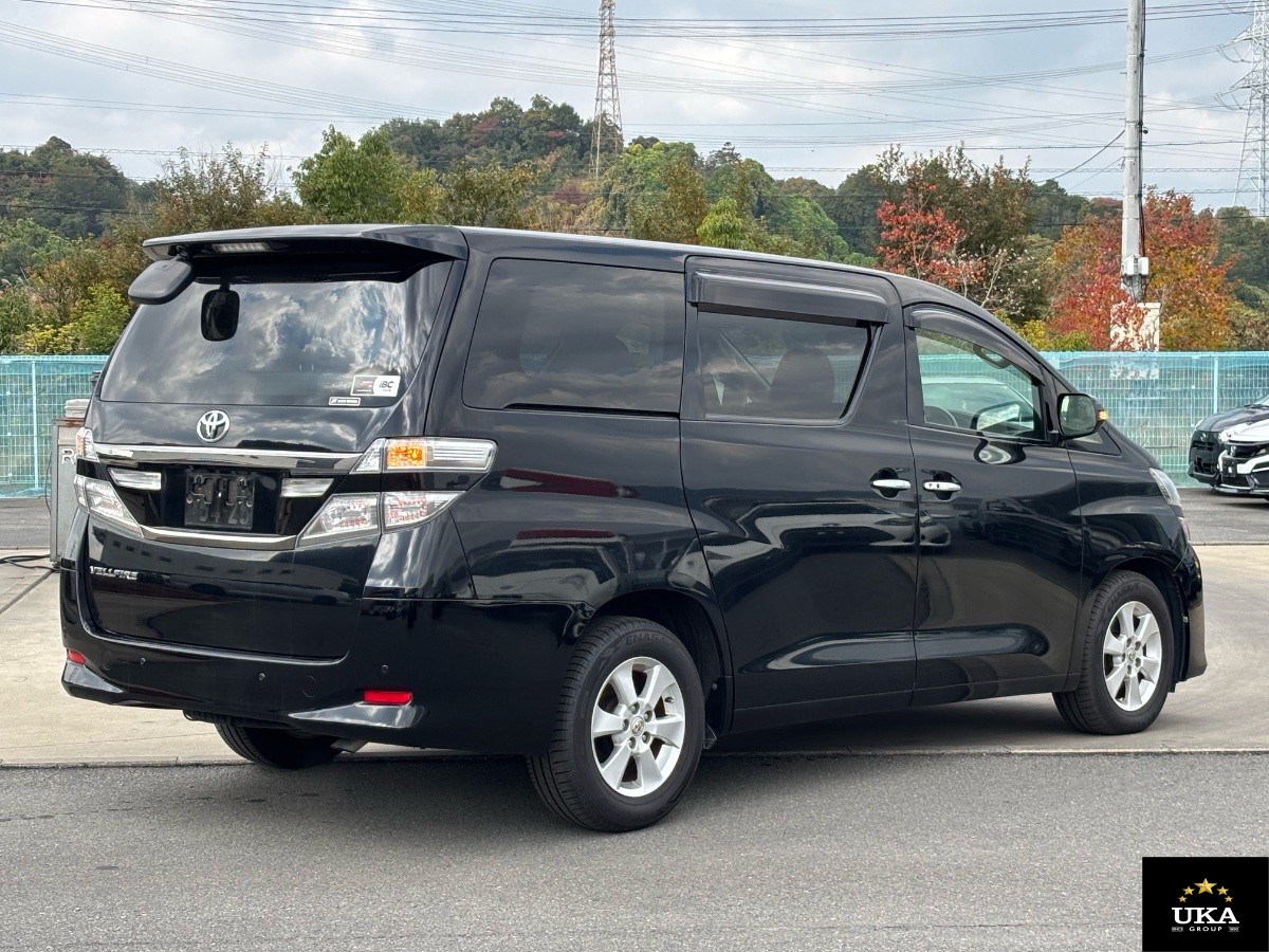 2014 Toyota Vellfire