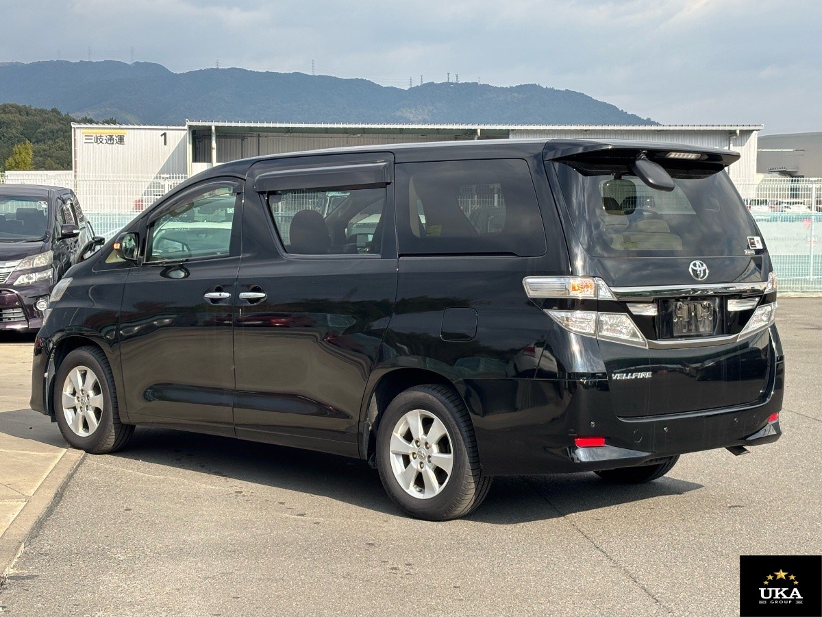 2014 Toyota Vellfire