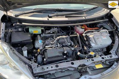 2014 Toyota Aqua - Thumbnail