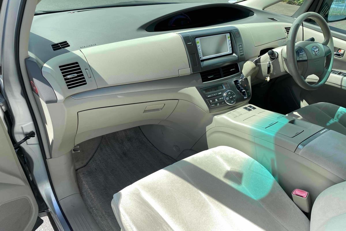2012 Toyota Estima