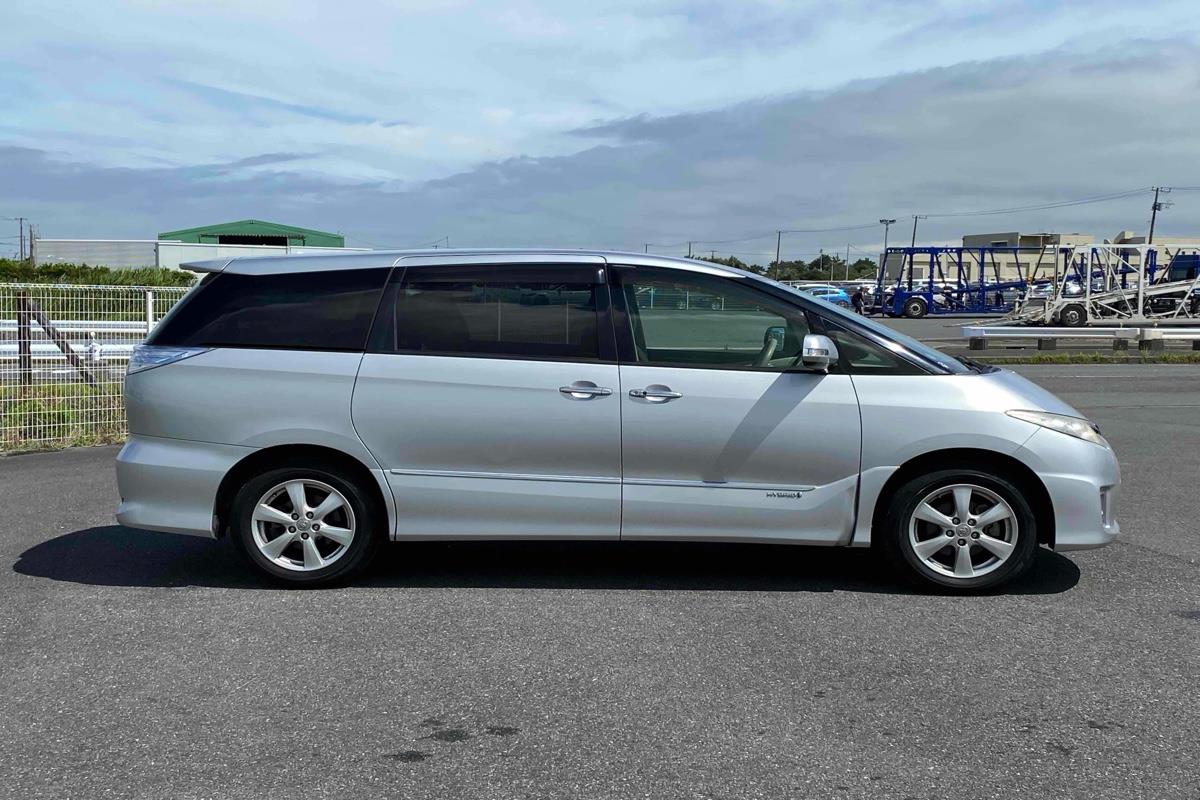 2012 Toyota Estima