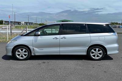 2012 Toyota Estima - Thumbnail