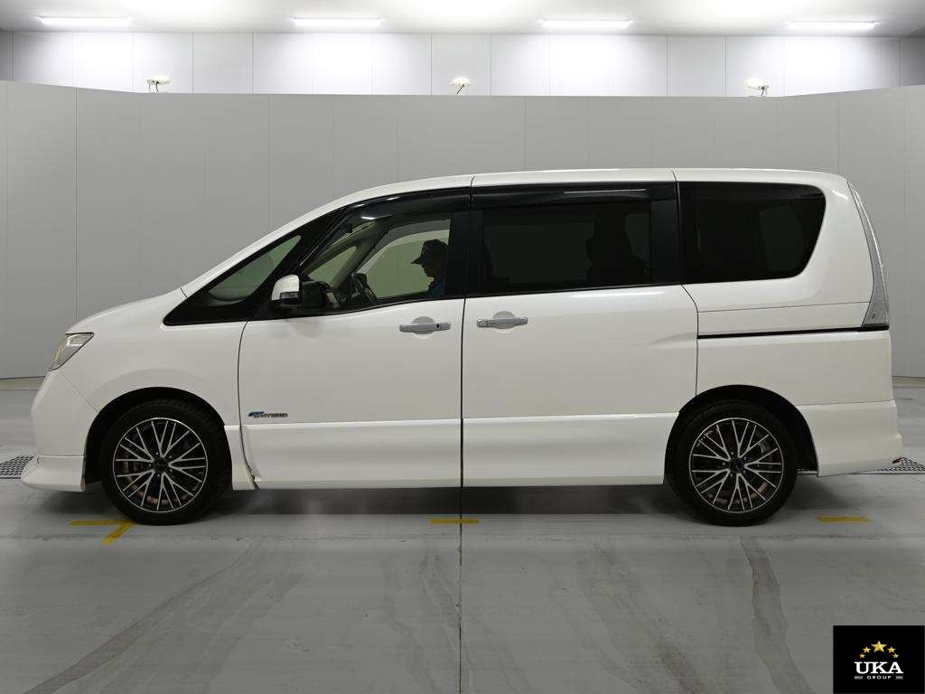 2013 Nissan Serena