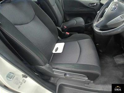 2013 Nissan Serena - Thumbnail