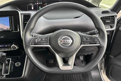 2020 Nissan Serena - Thumbnail