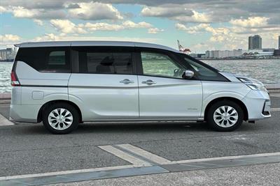 2020 Nissan Serena - Thumbnail