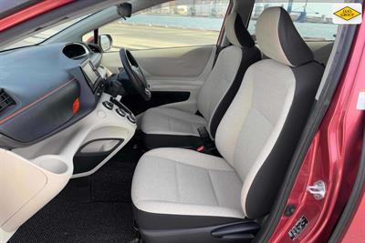 2016 Toyota Sienta - Thumbnail