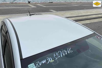 2013 Toyota Prius - Thumbnail