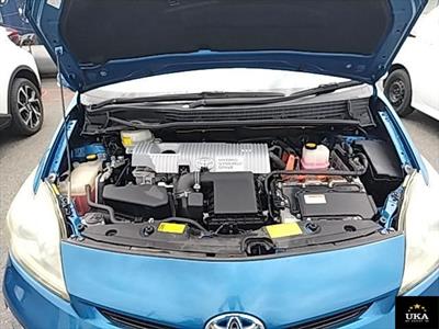 2013 Toyota Prius - Thumbnail