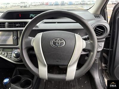 2014 Toyota Aqua - Thumbnail