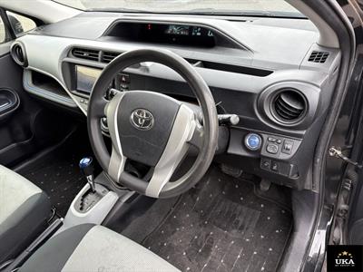 2014 Toyota Aqua - Thumbnail