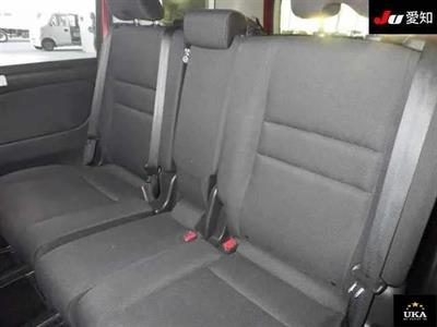 2018 Nissan Serena - Thumbnail
