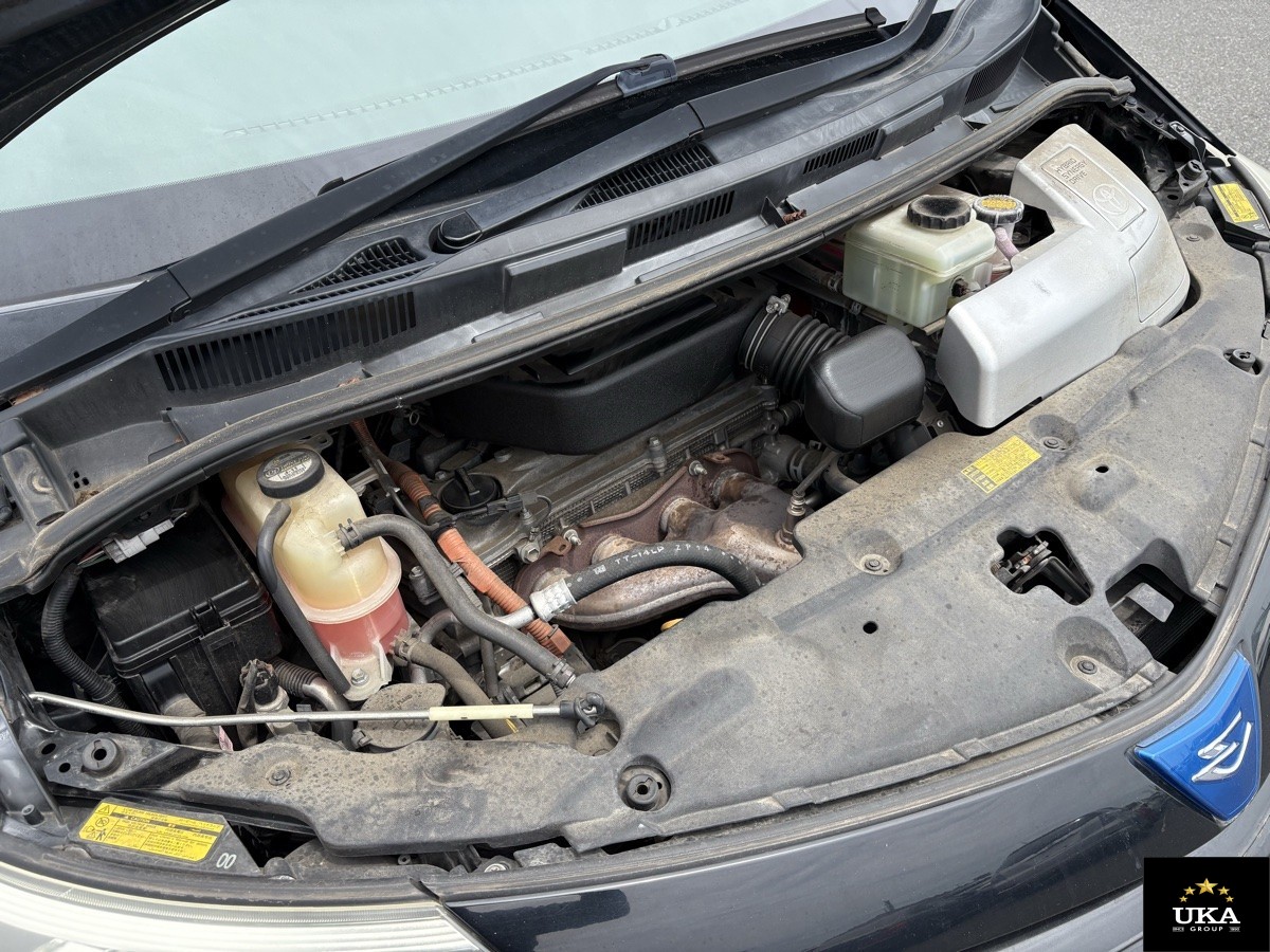 2013 Toyota Estima
