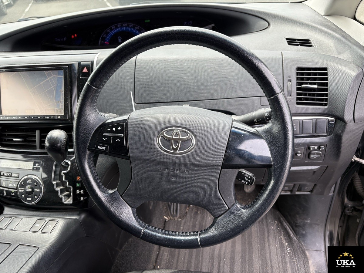 2013 Toyota Estima
