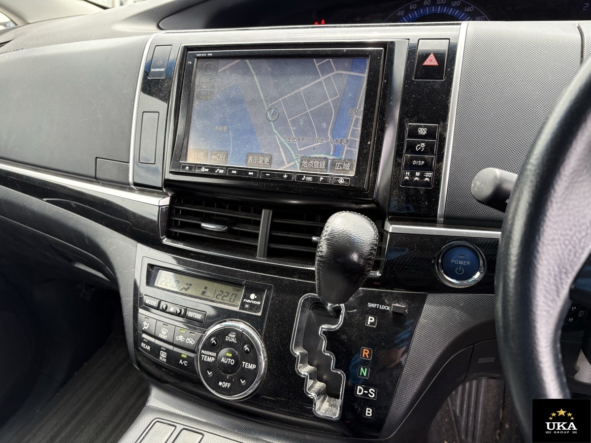 2013 Toyota Estima