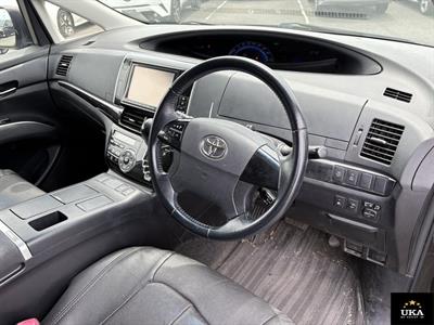 2013 Toyota Estima - Thumbnail