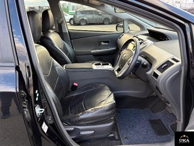 2014 Toyota Prius - Thumbnail