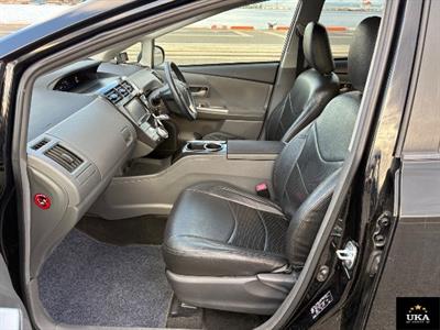 2014 Toyota Prius - Thumbnail