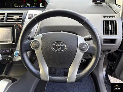 2014 Toyota Prius - Thumbnail