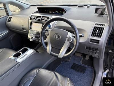 2014 Toyota Prius - Thumbnail