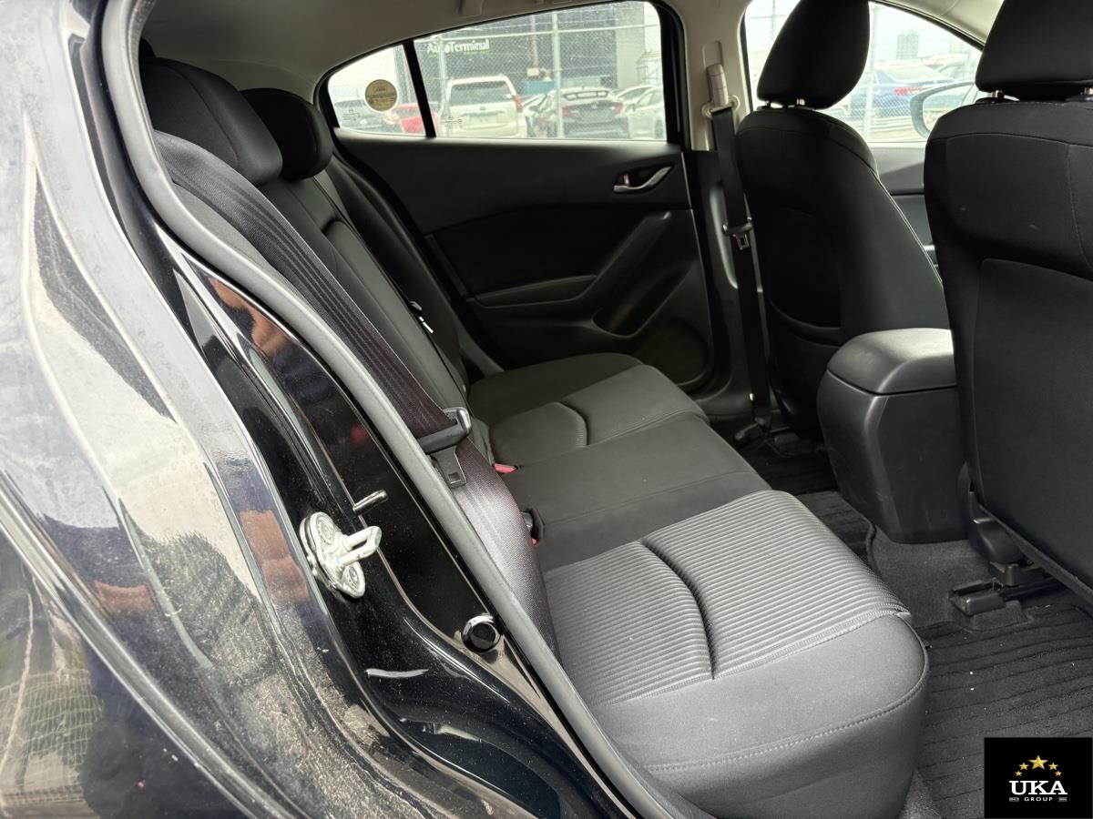 2014 Mazda Axela