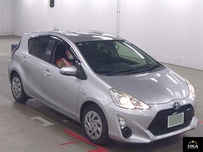 2015 Toyota Aqua - Thumbnail