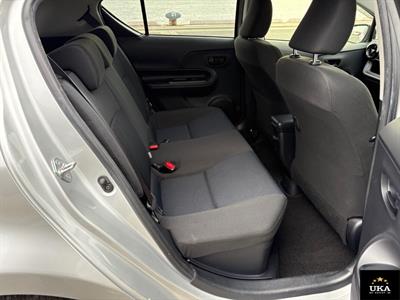 2015 Toyota Aqua - Thumbnail