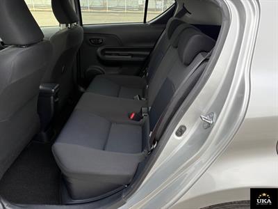 2015 Toyota Aqua - Thumbnail