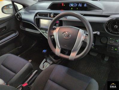 2015 Toyota Aqua - Thumbnail