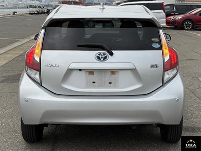 2015 Toyota Aqua - Thumbnail