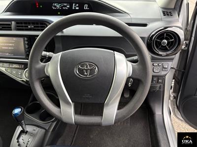 2015 Toyota Aqua - Thumbnail