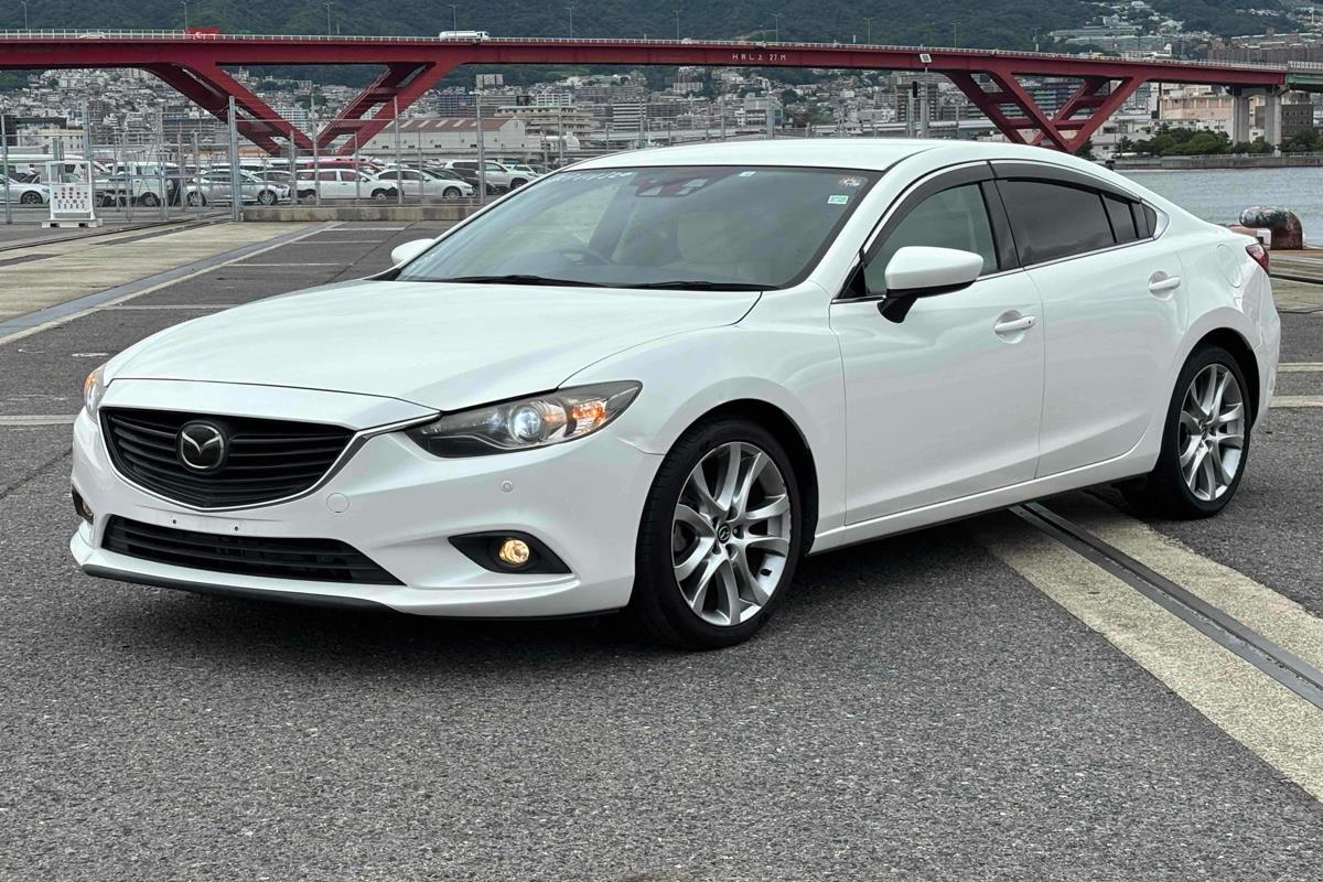 2013 Mazda Atenza