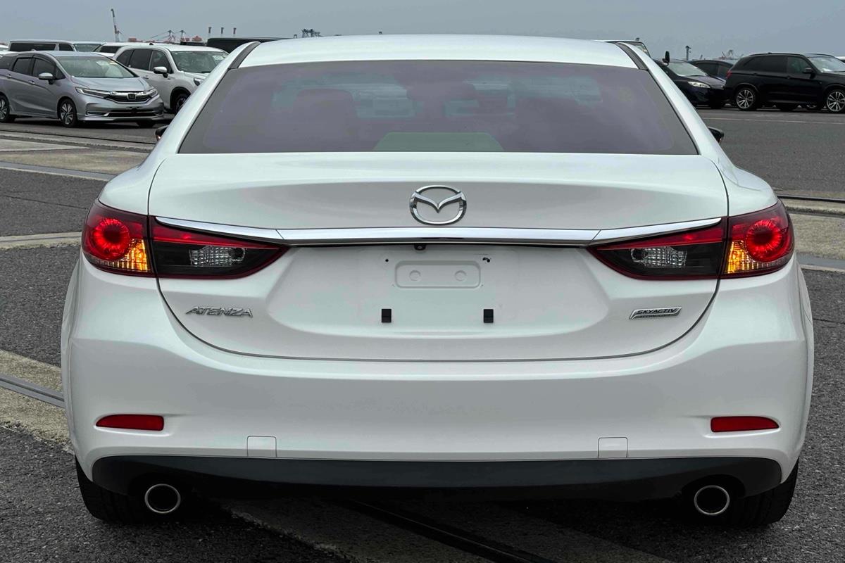 2013 Mazda Atenza