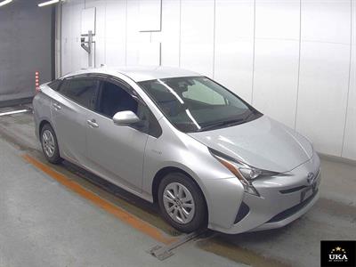 2019 Toyota Prius - Thumbnail
