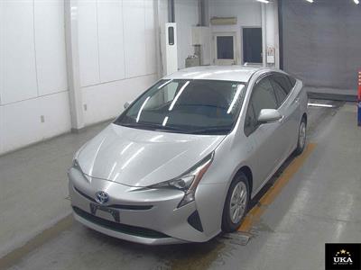 2019 Toyota Prius - Thumbnail