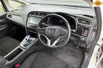 2016 Honda Shuttle - Thumbnail