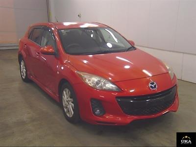 2013 Mazda Axela