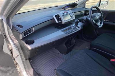 2013 Honda Freed - Thumbnail