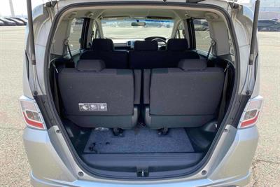 2013 Honda Freed - Thumbnail