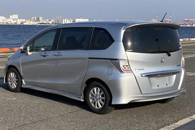 2013 Honda Freed - Thumbnail