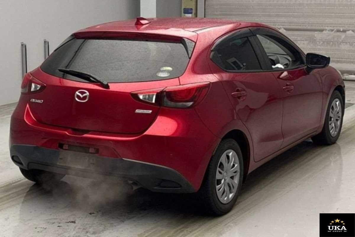 2017 Mazda Demio