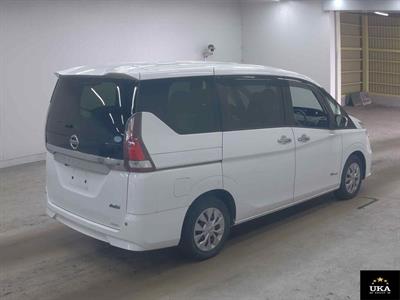 2017 Nissan Serena - Thumbnail