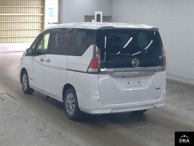 2017 Nissan Serena - Thumbnail