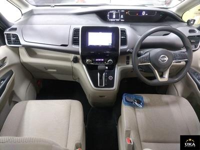 2017 Nissan Serena - Thumbnail