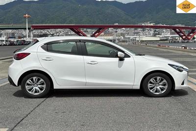 2017 Mazda Demio - Thumbnail